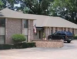 2nd image of 2808 Meadowview Rd