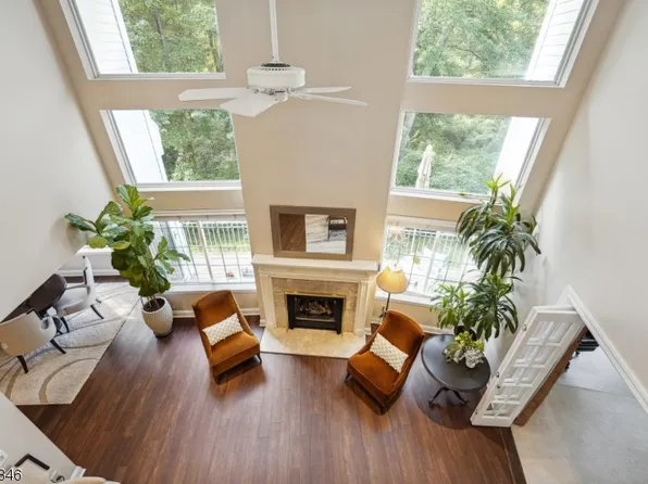 271 Riveredge Dr, Chatham Twp., NJ 07928