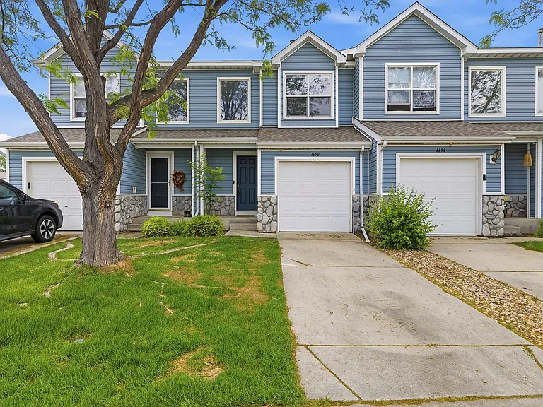 1650 Oak Creek Dr — Photo 1