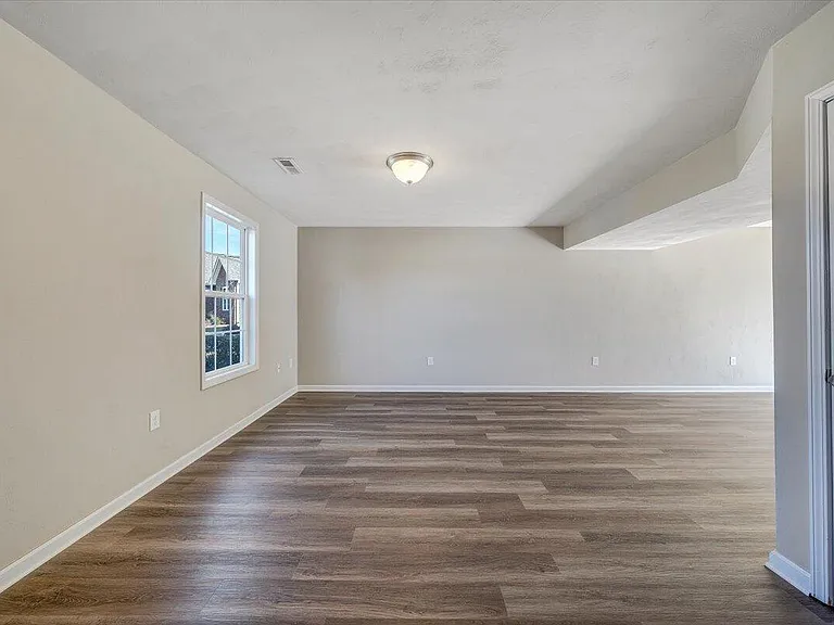 4602 Spring Willow Ln NW — Photo 5