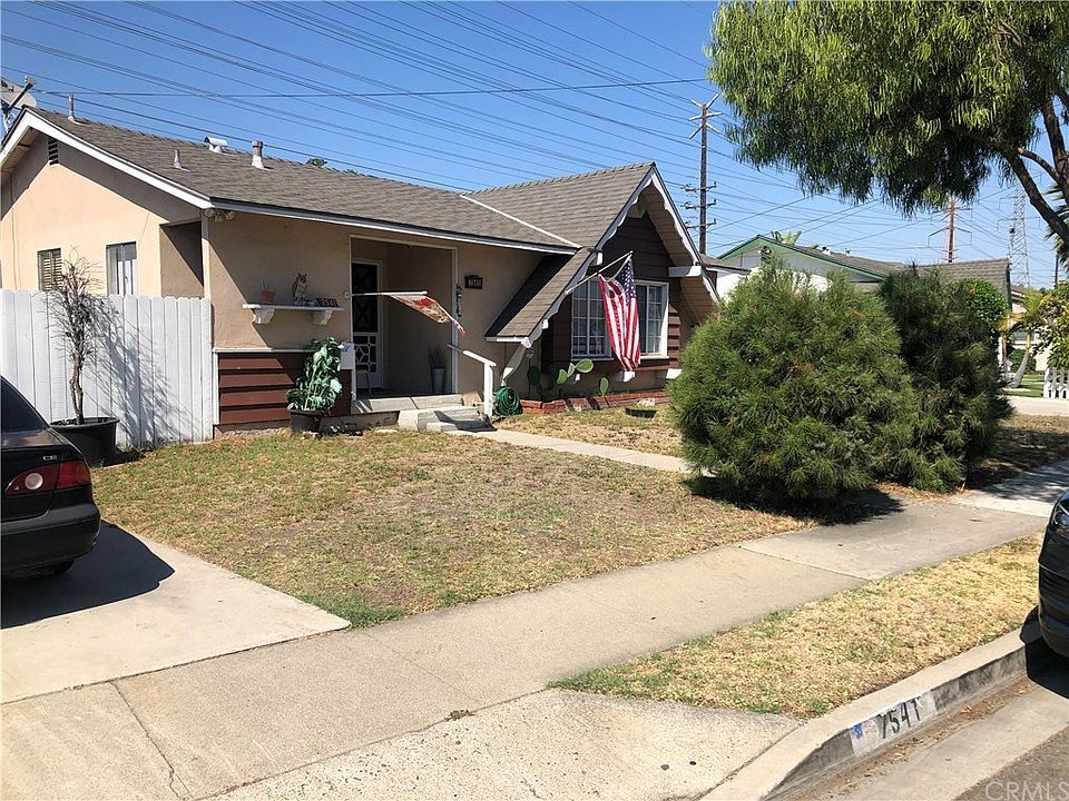 2nd image of 7541 El Escorial Way