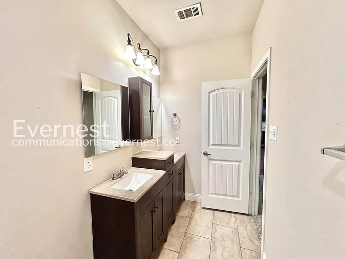 3502 Edgewood St — Photo 7