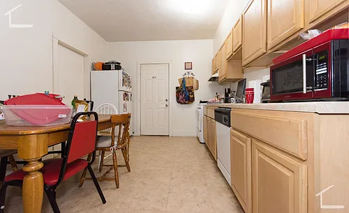 14 Ashford St #2 Photo 1