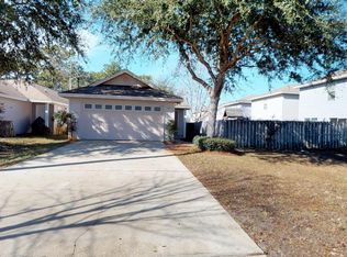 49 3rd St, Shalimar, FL 32579