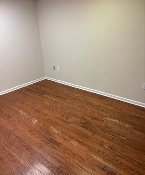 127 Stockton Ave — Photo 31