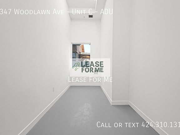 5th image of 4347 Woodlawn Ave Unit C