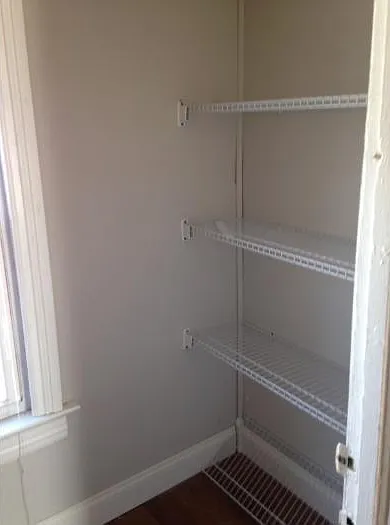 28 E Commerce St — Photo 13