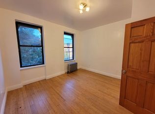32-70 48th St #3L, Astoria, NY 11103