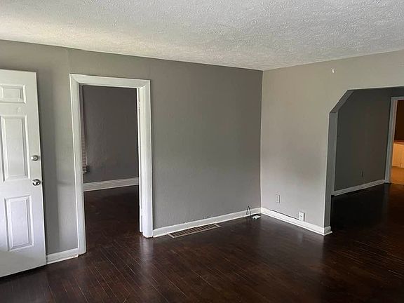 5th image of 232 E Minneapolis Ave