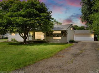 50560 Parsons Dr, Shelby Township, MI 48317