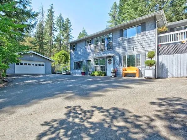 8744 N Applegate Rd, Grants Pass, OR 97527
