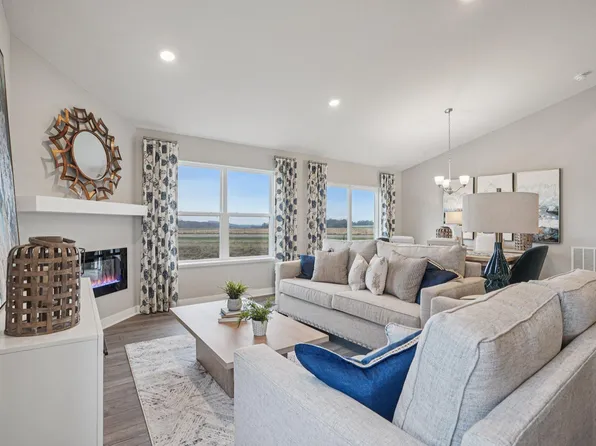 17445 Dulles Ln, Lakeville, MN 55044