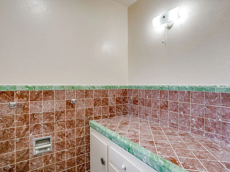 4315 Mackey Dr — Photo 14
