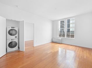 184 Kent Ave APT D704, Brooklyn, NY 11249