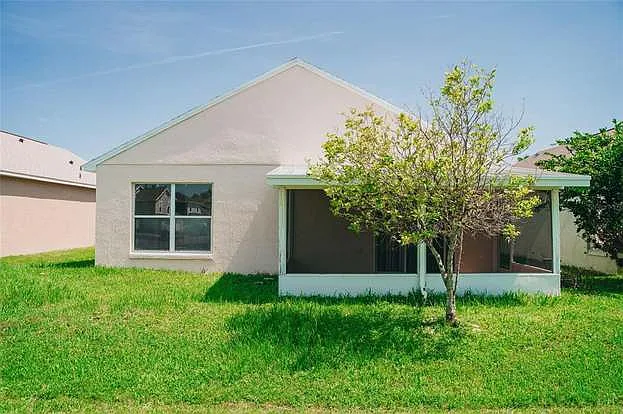 2402 Knightsbridge Blvd — Photo 28