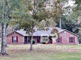 11023 Patterson Ln, Elberta, AL 36530