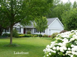 9732 Kress Rd, Pinckney, MI 48169