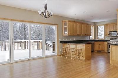 4th image of 6107 Oakwood Ln