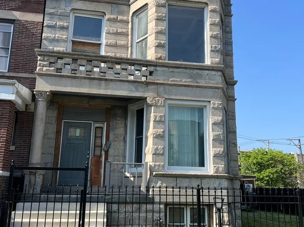 3824 W Arthington St, Chicago, IL 60624