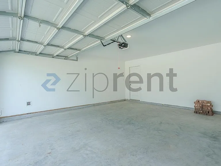 31416 Pratola Serra Cir — Photo 26