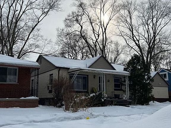 2nd image of 409 W Hayes Ave