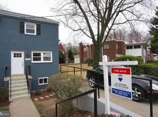 6968 Fairfax Dr, Arlington, VA 22213