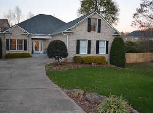 924 Winslow Ct, Boiling Springs, SC 29316