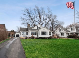 4415 Lake Shore Rd, Hamburg, NY 14075