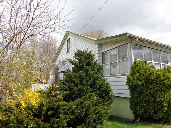 3rd image of 7 Forest St #1X