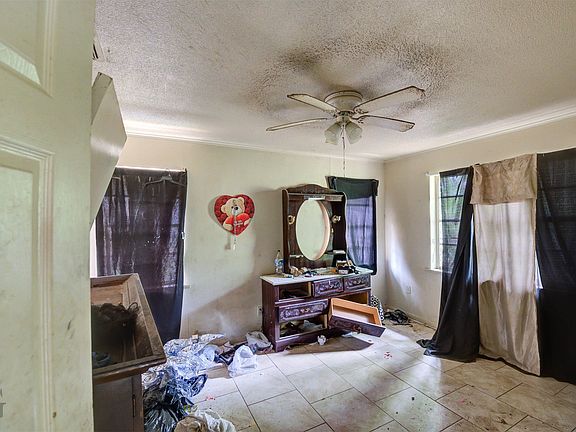 4th image of 2947 Poland St
