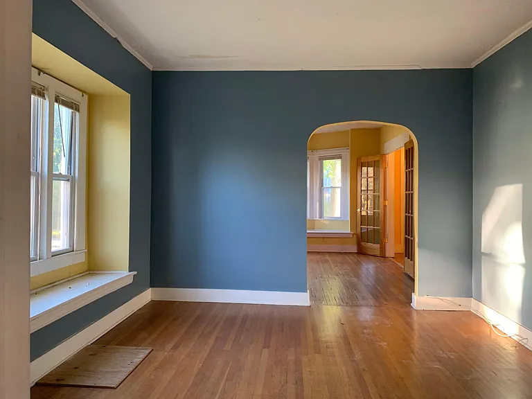 85 Spruce Ave — Photo 4