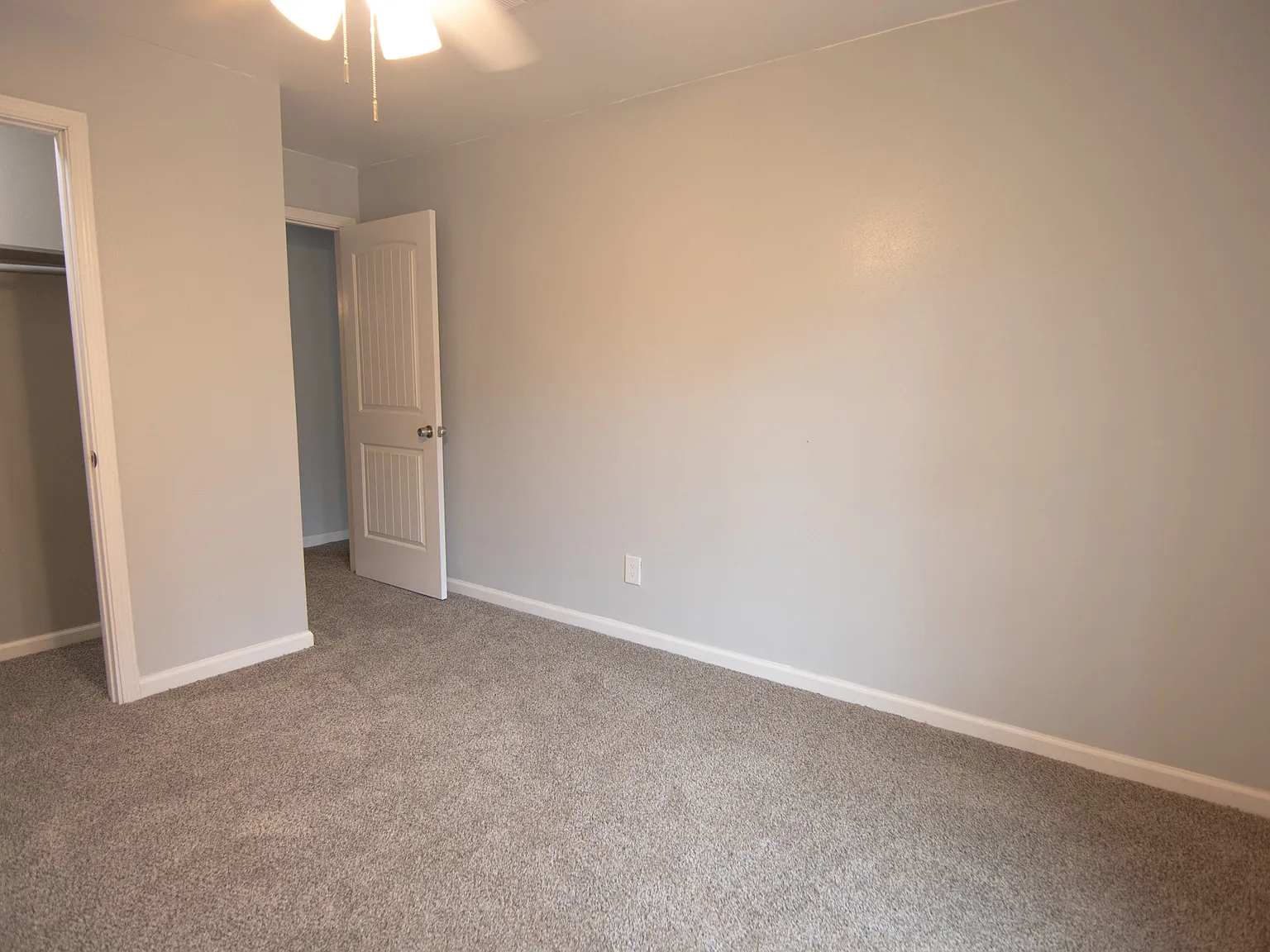 3306 Timberlane Circle - 1 — Photo 4
