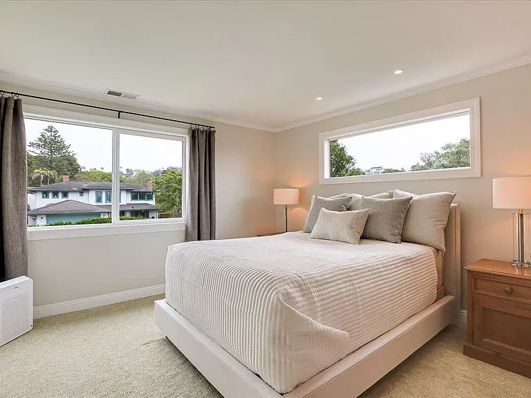 2415 Calle Galicia — Photo 15