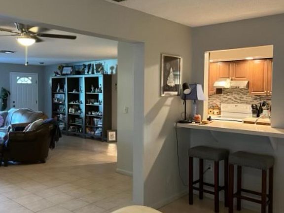 4th image of 7214 Worchester Ct