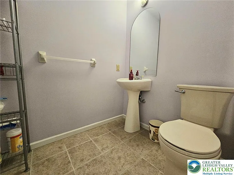 2 Tamarack Ct — Photo 13