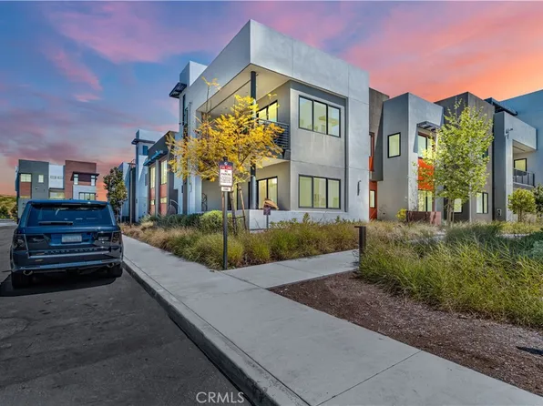 202 Waypoint, Tustin, CA 92782