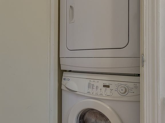 Laundry in Unit