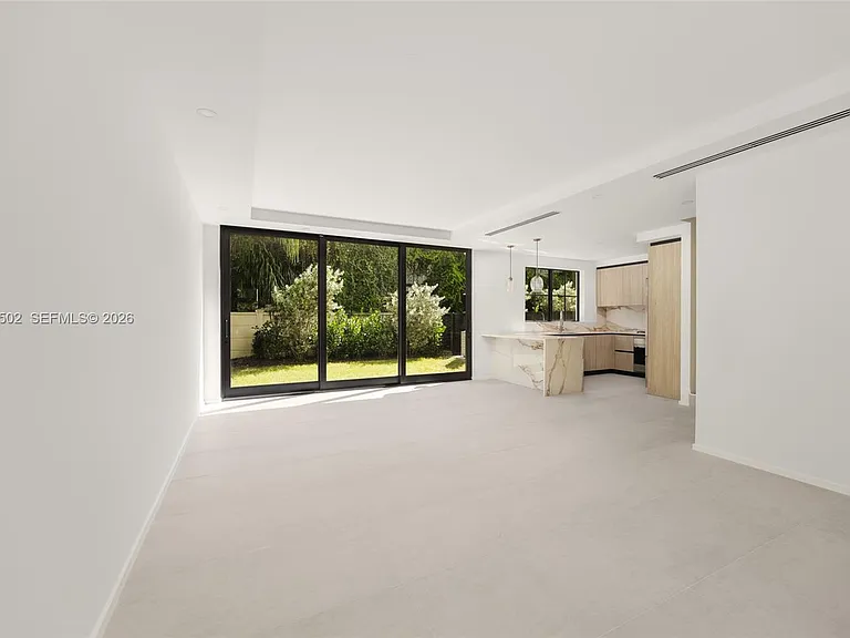 7498 SW 100th St — Photo 4