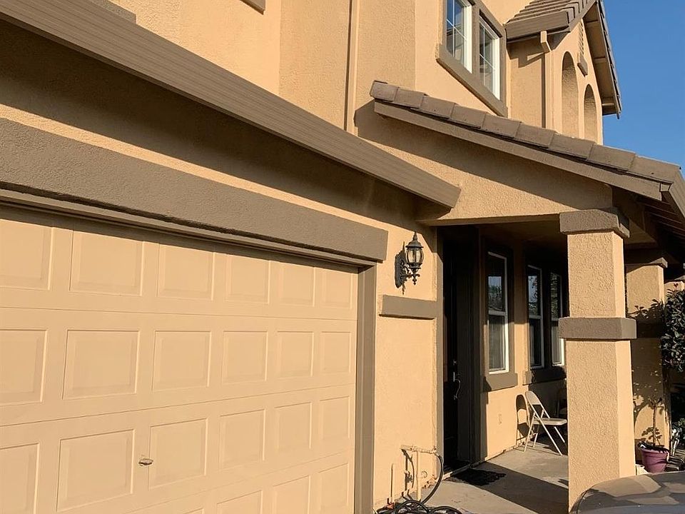 2nd image of 3069 Tenaya Ln