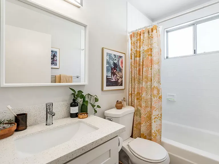 1524 Missouri St #8 — Photo 14