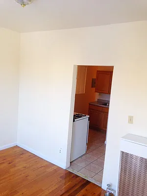 Rented by Bohemia Realty Group | media 28