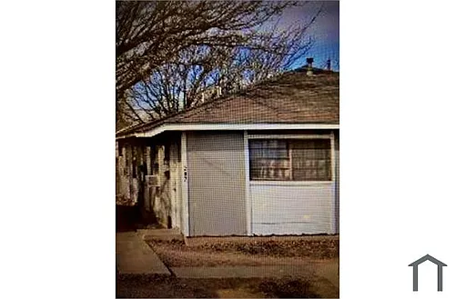 207 N Forest St #A Photo 1