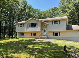 245 Upper Ridge Dr, Effort, PA 18330