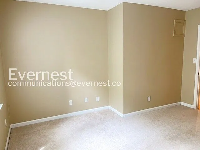 20283 Beechwood Ter #201 — Photo 13