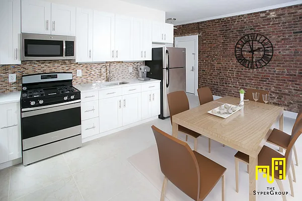 Rented by The Syper Group | media 14