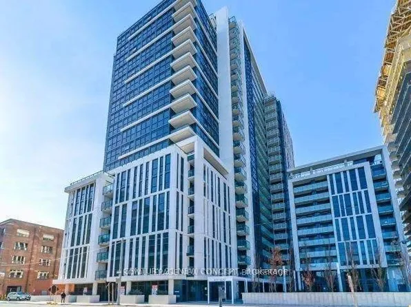 400 Adelaide St E, Toronto, ON