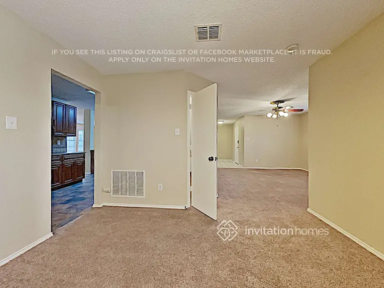 1537 Englewood Dr — Photo 8