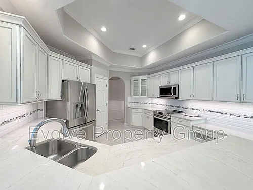 822 Summer Bay Dr Photo 1