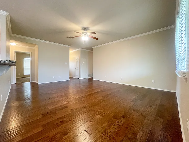 6617 Cascade Dr — Photo 4