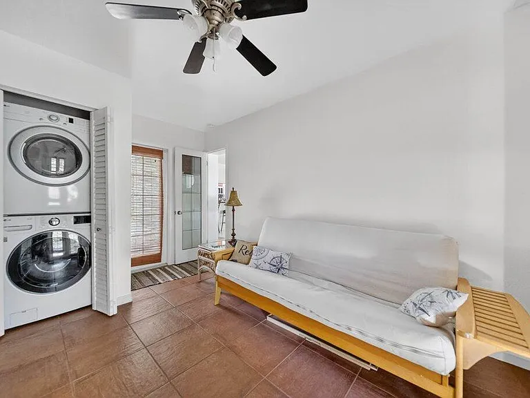 262 SE Monterey Ave — Photo 26